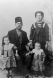 Βασίλης Σακελλαρίδης με Χρυσαυγή Γιακουβάκη και τέκνα Μαρίκα και Σταύρο