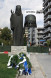 Η έλλειψη φροντίδας για τον ανδριάντα του Αγίου Χρυσοστόμου Σμύρνης στη Θεσσαλονίκη